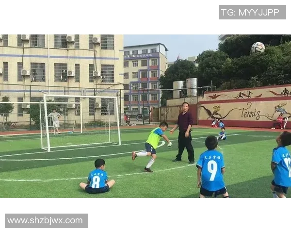 足球明星余心悦的成长之路与辉煌成就揭秘 足球明星余心悦的成长之路与辉煌成就揭秘